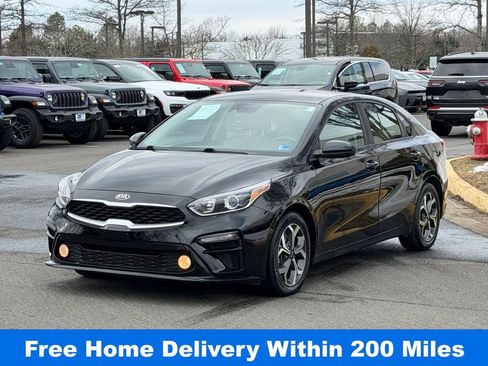 Used 2019 Kia Forte LXS image 2