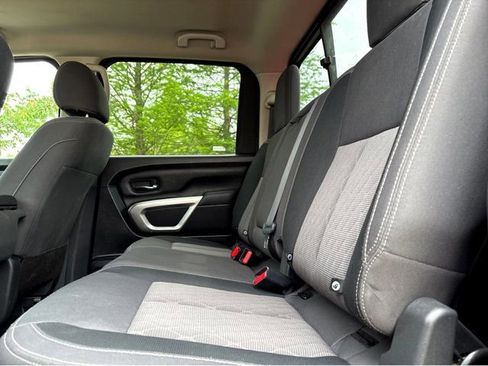 Certified 2023 Nissan Titan SV RWD image 15