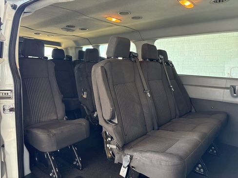 Used 2018 Ford Transit 350 XLT RWD image 13