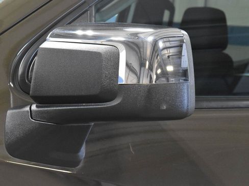 Used 2023 Chevrolet Silverado 1500 LT AWD/4WD image 30