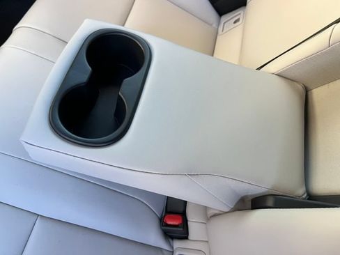 New 2026 Lexus UX 300h FWD image 31