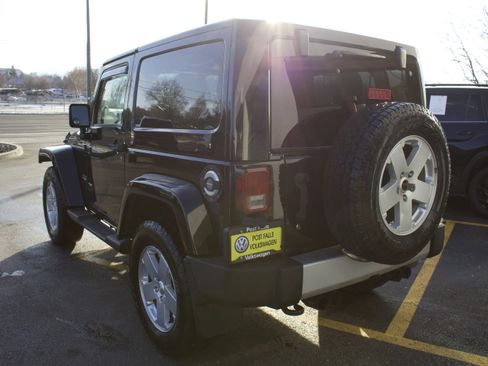 Used 2012 Jeep Wrangler Sahara w/ Connectivity Group image 7