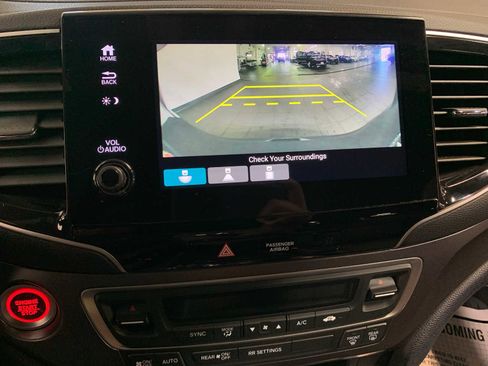 Used 2021 Honda Passport Sport image 5