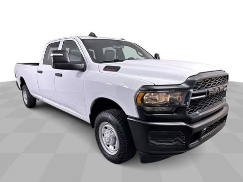 Used 2023 RAM 2500 Tradesman image 2