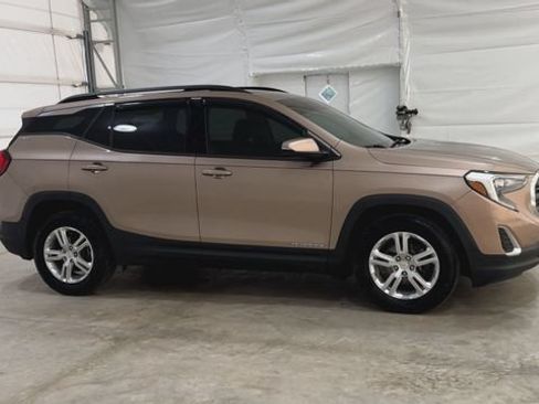 Used 2018 GMC Terrain SLE w/ Driver Convenience Package FWD image 6