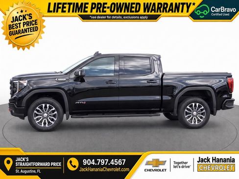 Used 2023 GMC Sierra 1500 AT4 w/ Technology Package AWD/4WD image 4