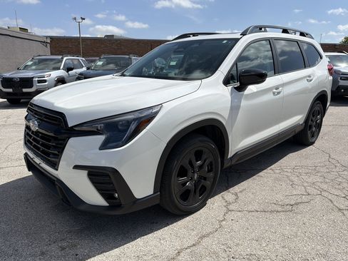 Used 2025 Subaru Ascent Bronze Edition AWD/4WD image 7