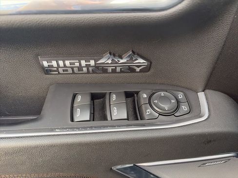 Used 2023 Chevrolet Silverado 1500 High Country w/ High Country Premium Package AWD/4WD image 20