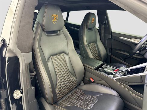 Used 2023 Lamborghini Urus S image 31