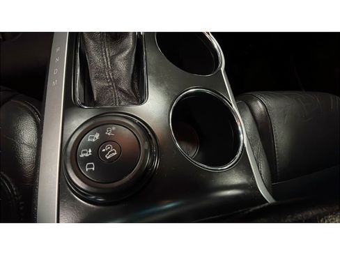 Used 2014 Ford Explorer XLT w/ Equipment Group 202A image 13