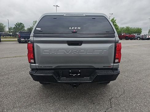 Used 2025 Chevrolet Colorado ZR2 w/ Technology Package image 7
