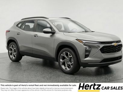 Used 2025 Chevrolet Trax LT w/ LT Convenience Package