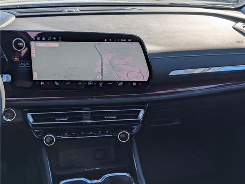 New 2026 Chevrolet Traverse Z71 w/ Driver Confidence Package image 15