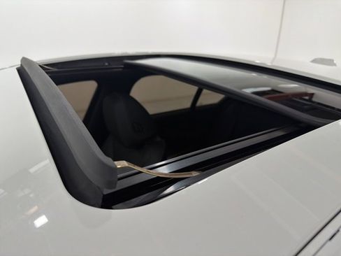 Certified 2023 BMW 330i xDrive Sedan image 27