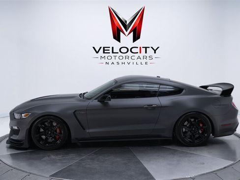 Used 2018 Ford Mustang Shelby GT350R w/ GT350R Equipment Group 920A RWD image 17