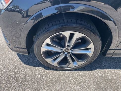 Used 2022 Audi Q3 2.0T Premium Plus AWD/4WD image 2