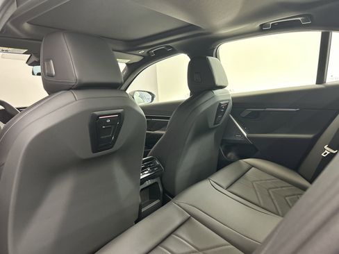 Used 2025 BMW 530i image 16