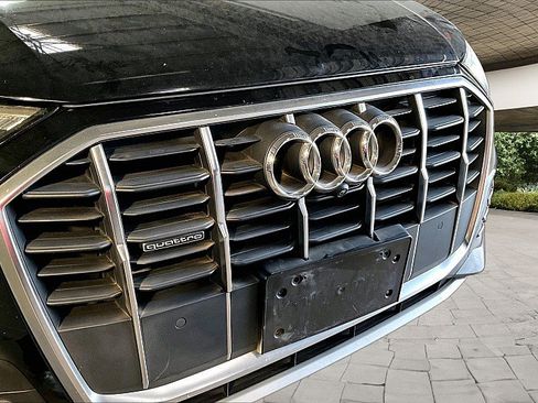 Used 2021 Audi Q7 3.0T Premium Plus AWD/4WD image 24