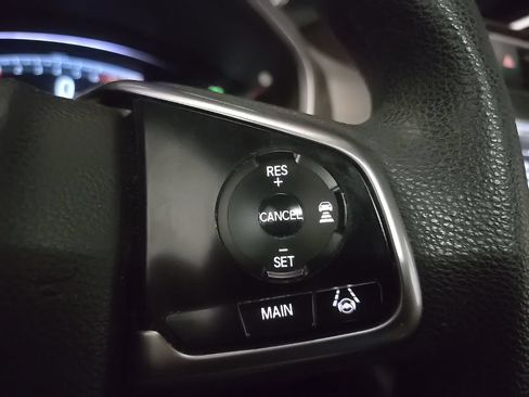 Used 2017 Honda CR-V EX image 16