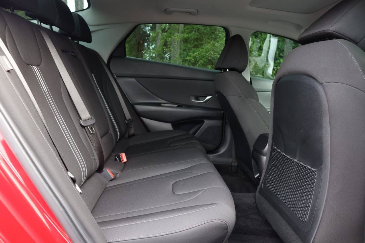 Used 2024 Hyundai Elantra SEL w/ Convenience Package FWD image 33