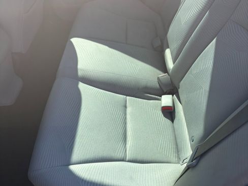 Used 2014 Honda Accord LX image 33