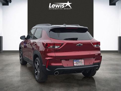 Used 2022 Chevrolet TrailBlazer RS w/ Technology Package FWD image 3