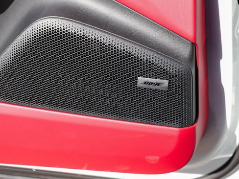 New 2025 Porsche Macan 4S Electric image 22