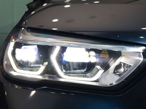 Used 2022 BMW X6 M w/ Executive Package image 46