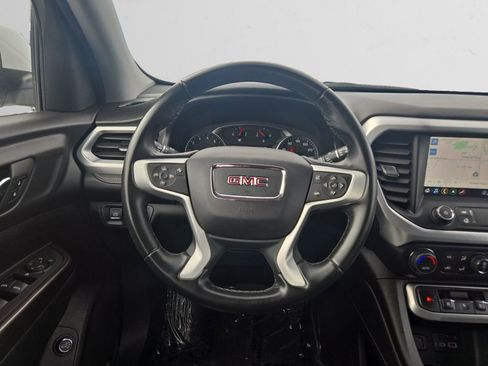 Used 2023 GMC Acadia SLT image 12