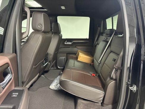 New 2026 GMC Sierra 2500 Denali w/ Denali Reserve Package AWD/4WD image 31