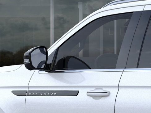 New 2026 Lincoln Navigator Black Label AWD/4WD image 20