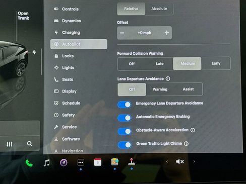 Used 2024 Tesla Model Y Long Range image 15