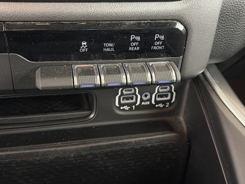 Used 2020 RAM 1500 Big Horn image 24