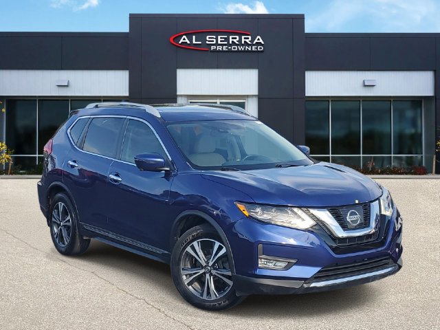 Used 2017 Nissan Rogue SL w/ SL Premium Package FWD image 1