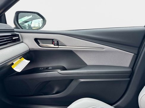 New 2026 Toyota Camry SE image 21