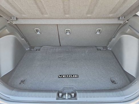 Certified 2026 Hyundai Venue SE image 33