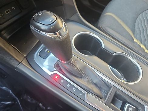 Used 2020 Chevrolet Equinox LT image 16