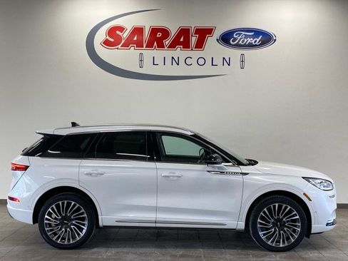 Used 2021 Lincoln Corsair Reserve w/ Equipment Group 201A image 1