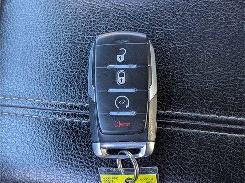 Used 2024 RAM 1500 Laramie image 29