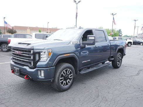 Used 2020 GMC Sierra 3500 AT4 w/ AT4 Premium Package AWD/4WD image 4