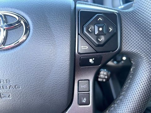 Used 2023 Toyota Tacoma TRD Sport image 3