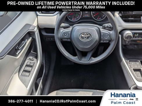 Used 2022 Toyota RAV4 XLE w/ Convenience Package FWD image 15