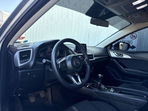 Used 2017 MAZDA MAZDA3 Sport w/ Preferred Equipment Package image 17