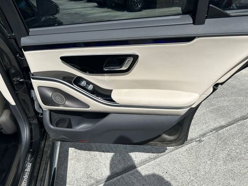 Used 2023 Mercedes-Benz S 500 4MATIC image 37