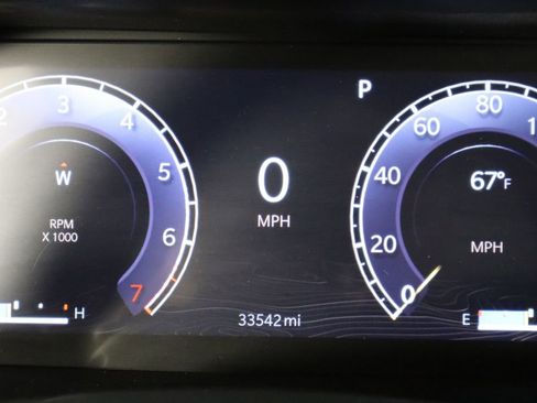 Used 2024 Jeep Grand Cherokee Limited w/ Black Appearance Package image 47