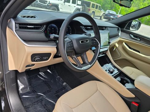 New 2026 Jeep Grand Cherokee L Limited AWD/4WD image 23