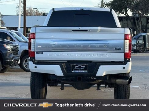 Used 2019 Ford F250 Platinum w/ Platinum Ultimate Package image 7