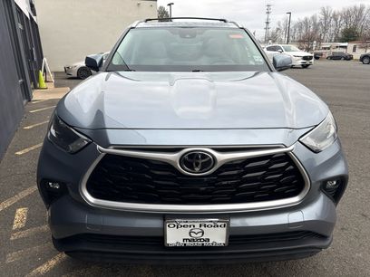 Used 2022 Toyota Highlander XLE