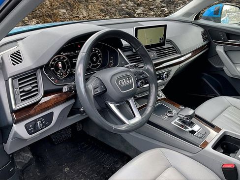Used 2020 Audi Q5 e Premium Plus w/ Premium Plus Package image 12