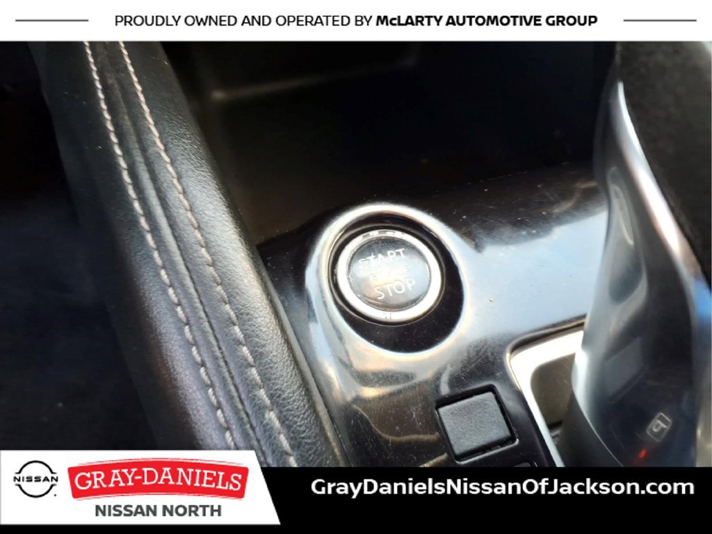 Used 2019 Nissan Kicks SR FWD image 15